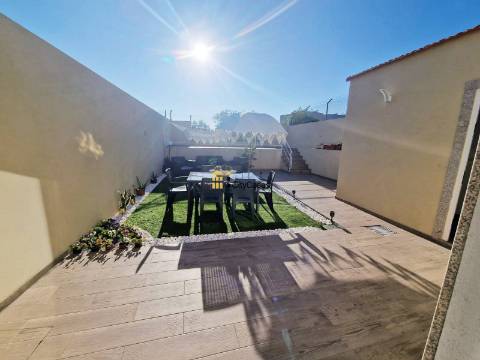 Moradia Renovada em Perafita | Matosinhos