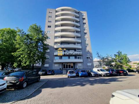 Apartamento T1 c/ L. Garagem em Águas Santas