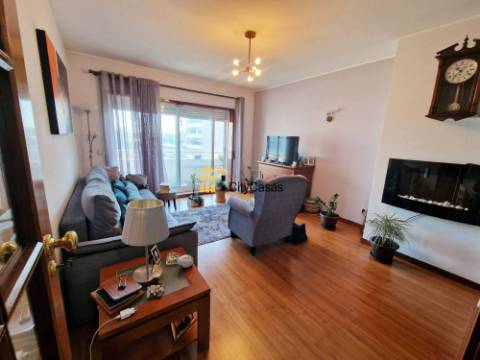 Apartamento T1 c/ L. Garagem em Águas Santas