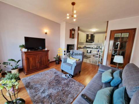 Apartamento T1 c/ L. Garagem em Águas Santas