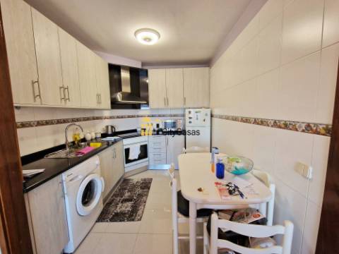 Apartamento T1 c/ L. Garagem em Águas Santas