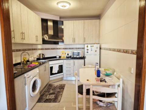 Apartamento T1 c/ L. Garagem em Águas Santas