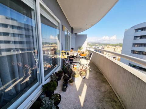 Apartamento T1 c/ L. Garagem em Águas Santas