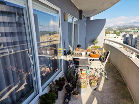 Apartamento T1 c/ L. Garagem em Águas Santas