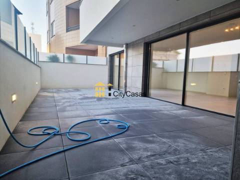 Apartamento T2 com Terraço | Canidelo