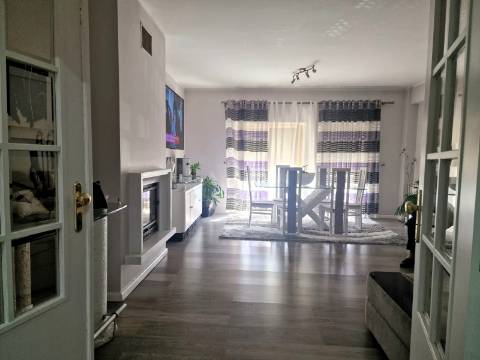 Apartamento T3 c/ Terraço e L. Garagem | Rio Tinto