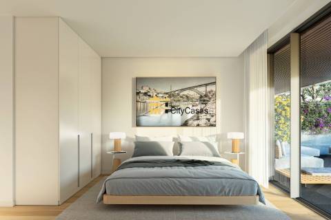 ApartamentoT2 c/ Varanda 33 me | Junto ao Rio Douro