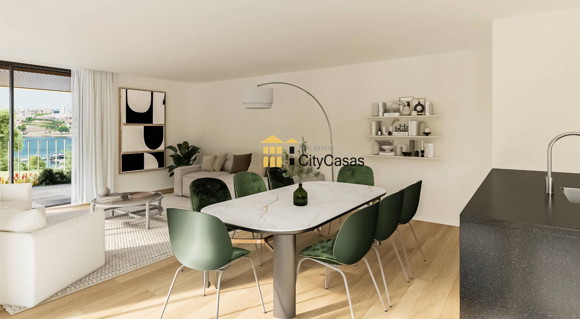 Apartamento T3 com Varanda de 29 m2| Junto ao Rio Douro