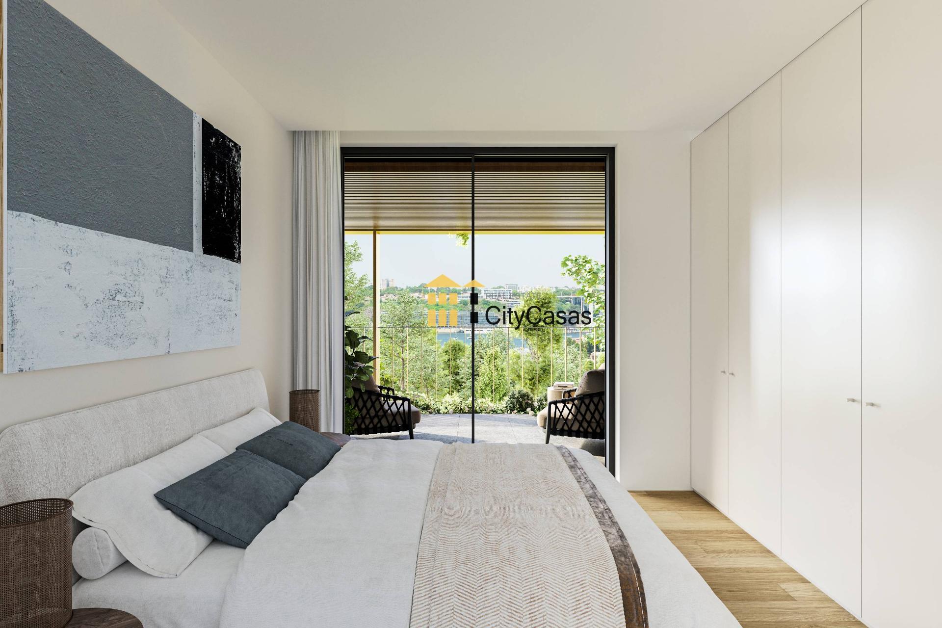 Apartamento T3 com Varanda de 29 m2| Junto ao Rio Douro