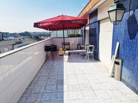 Apartamento T3 com Terraço e Garagem Box | Porto
