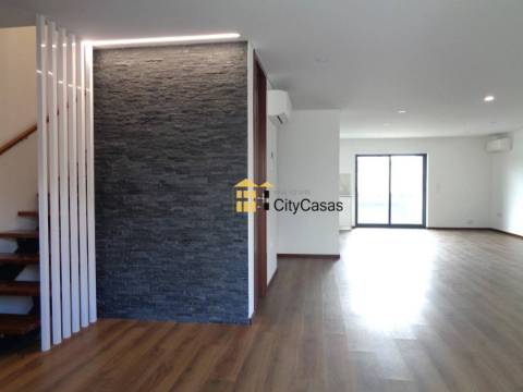 Moradia T3 Nova em Ermesinde