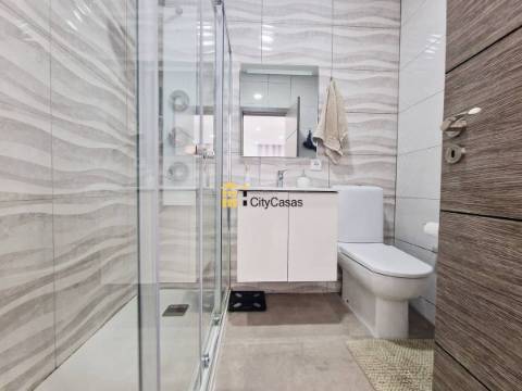 Moradia T3 + Casa T1 Renovadas | Lavra