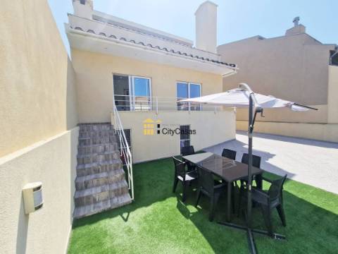 Moradia T3 + Casa T1 Renovadas | Lavra