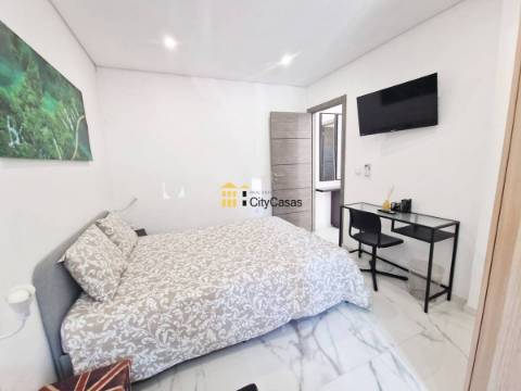 Moradia T3 + Casa T1 Renovadas | Lavra