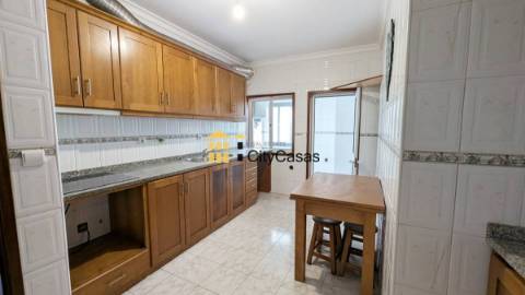 T3 c/ terraço em Paredes