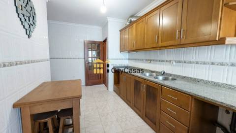 T3 c/ terraço em Paredes