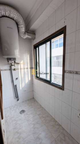 T3 c/ terraço em Paredes