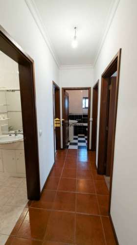 T3 c/ terraço em Paredes