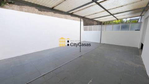 T3 c/ terraço em Paredes