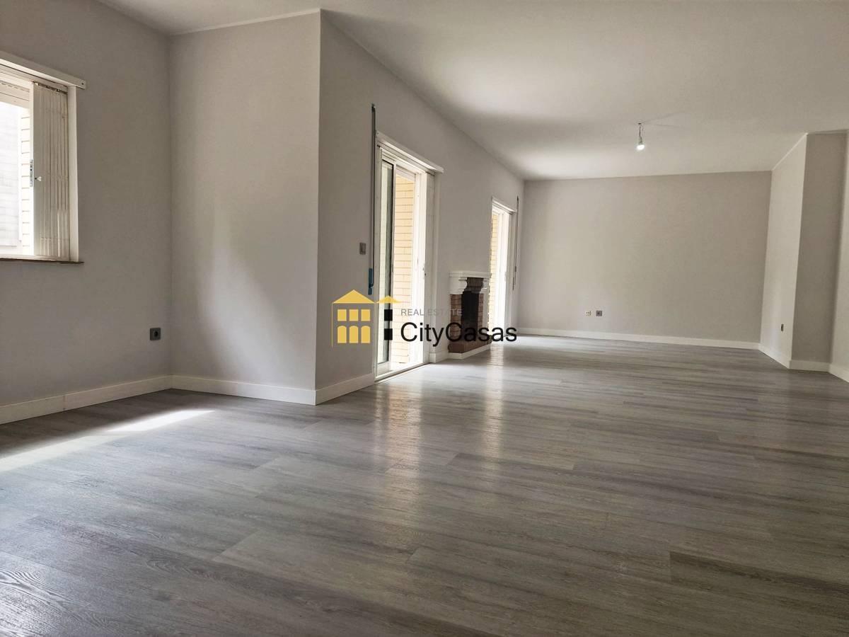 Apartamento T3 Renovado c/ L. Garagem | Rio Tinto