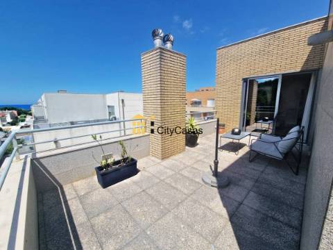 T3 Duplex c/ Terraço | Vistas Mar | Madalena