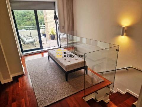 T3 Duplex c/ Terraço | Vistas Mar | Madalena