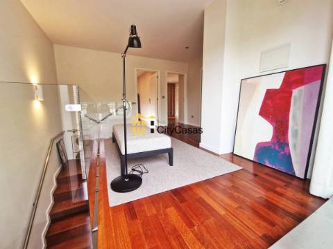 T3 Duplex c/ Terraço | Vistas Mar | Madalena