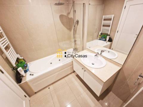 T3 Duplex c/ Terraço | Vistas Mar | Madalena