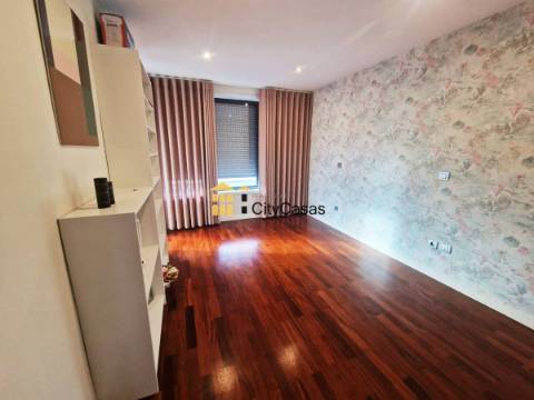 T3 Duplex c/ Terraço | Vistas Mar | Madalena