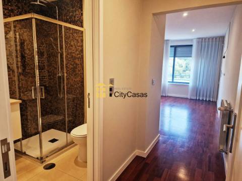 T3 Duplex c/ Terraço | Vistas Mar | Madalena