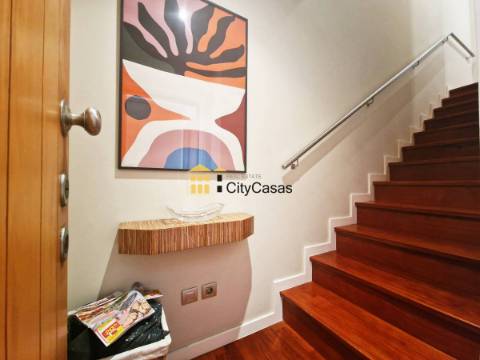 T3 Duplex c/ Terraço | Vistas Mar | Madalena