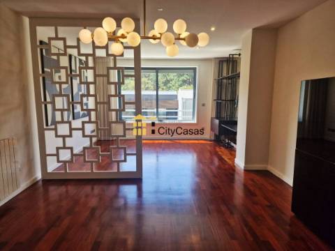 T3 Duplex c/ Terraço | Vistas Mar | Madalena