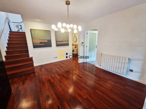 T3 Duplex c/ Terraço | Vistas Mar | Madalena