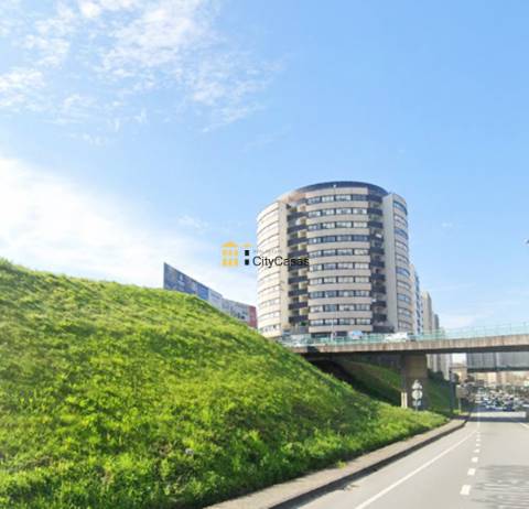 Apartamento T4 c/ Garagem em Braga