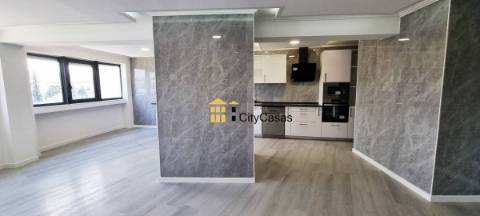 Apartamento T4 c/ Garagem em Braga