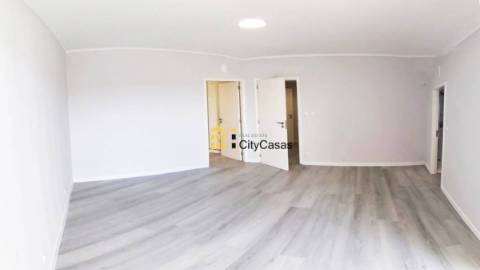 Apartamento T4 c/ Garagem em Braga
