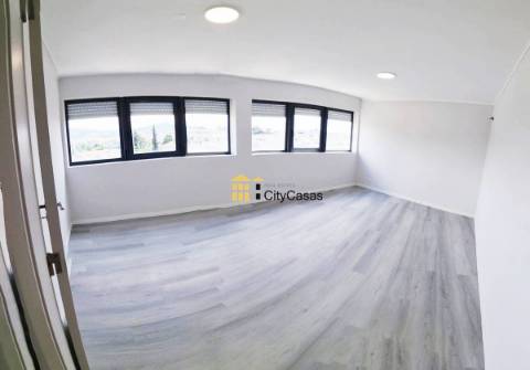 Apartamento T4 c/ Garagem em Braga