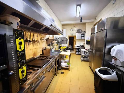 Espaço Comercial ao El Corte Inglês | Mafamude