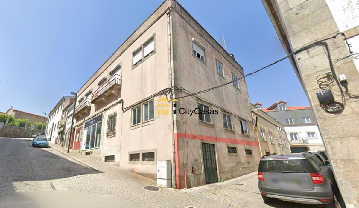 Cave à Escola Superior de Tecnologia e Gestão
