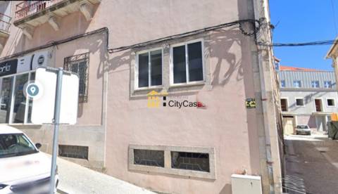 Cave à Escola Superior de Tecnologia e Gestão