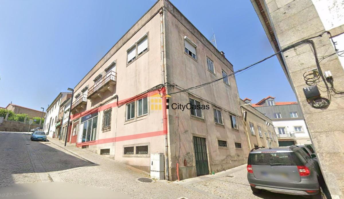 Estabelecimento Comercial à Escola Superior de Tecnologia e Gestão