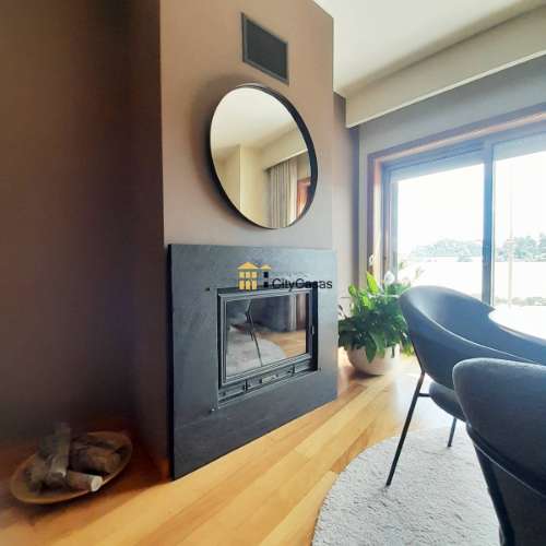 Apartamento T1 com Terraço e L. Garagem