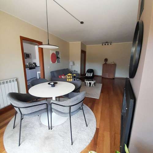 Apartamento T1 com Terraço e L. Garagem