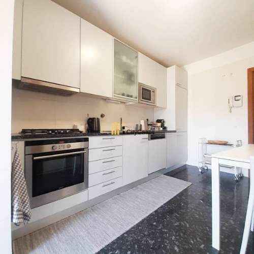 Apartamento T1 com Terraço e L. Garagem