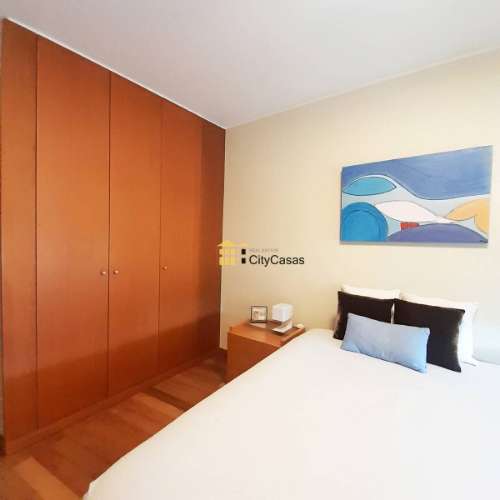 Apartamento T1 com Terraço e L. Garagem