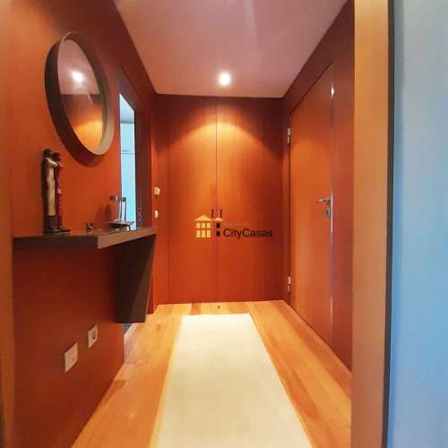 Apartamento T1 com Terraço e L. Garagem