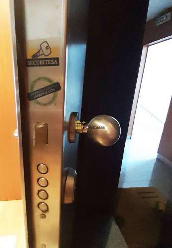 Apartamento T1 com Terraço e L. Garagem