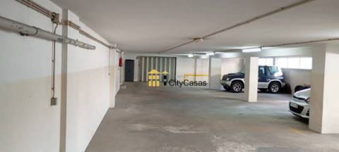 Lugar de Garagem na Rua Camilo Castelo Branco