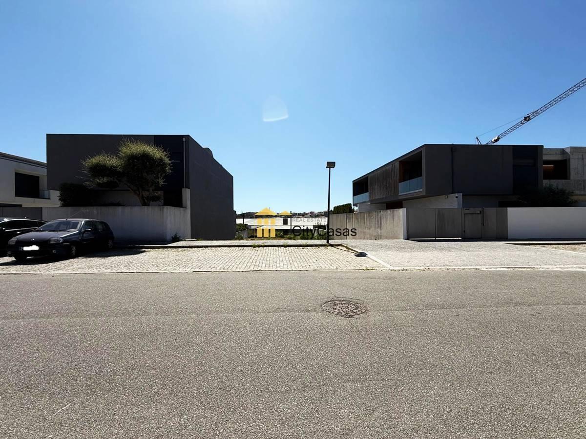Terreno na Cidade da Maia | Urbanização Vila de Cónegos