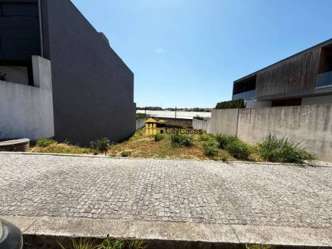 Terreno na Cidade da Maia | Urbanização Vila de Cónegos
